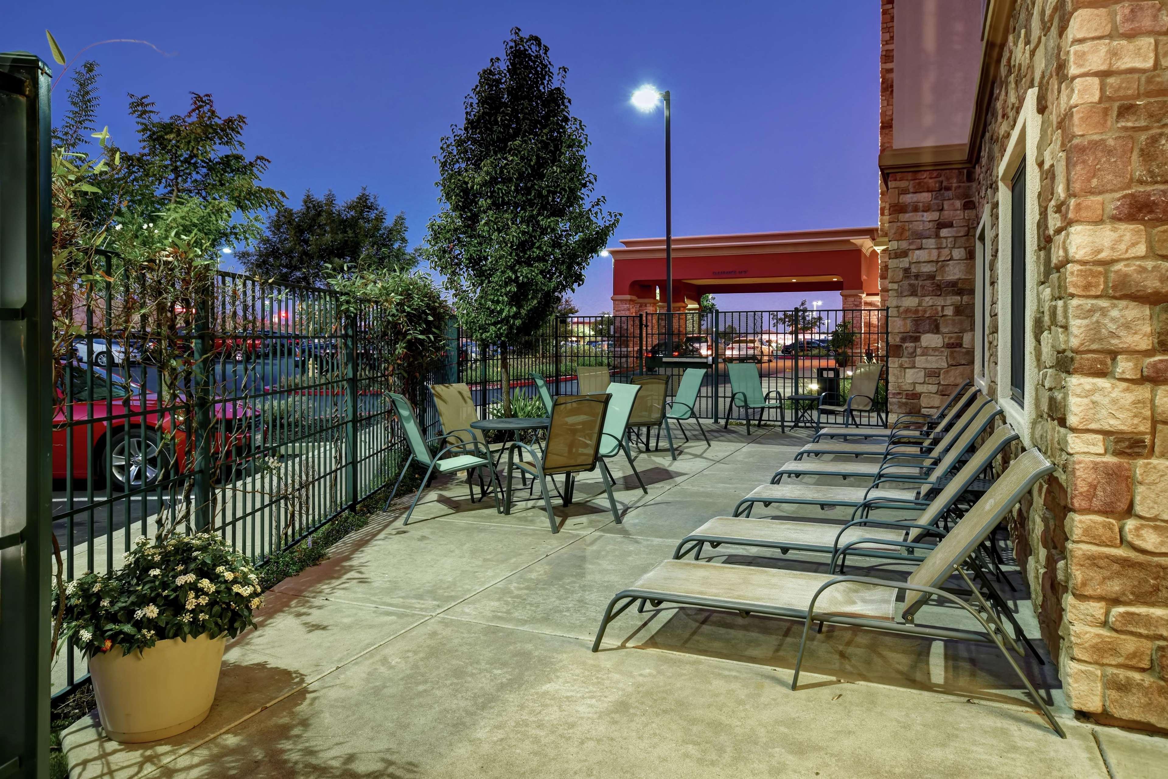 Hampton Inn & Suites Folsom Exteriér fotografie