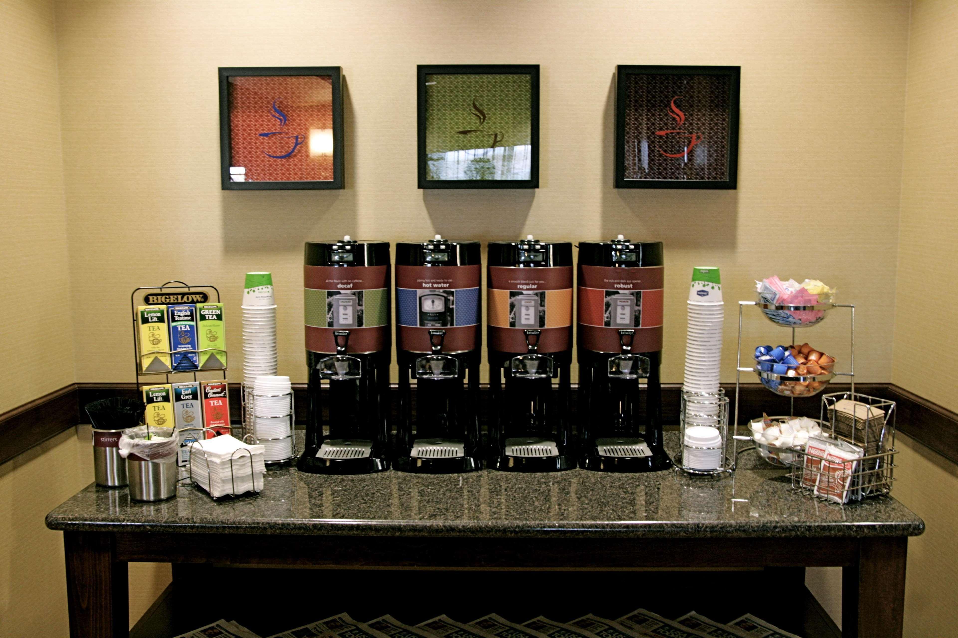 Hampton Inn & Suites Folsom Restaurace fotografie