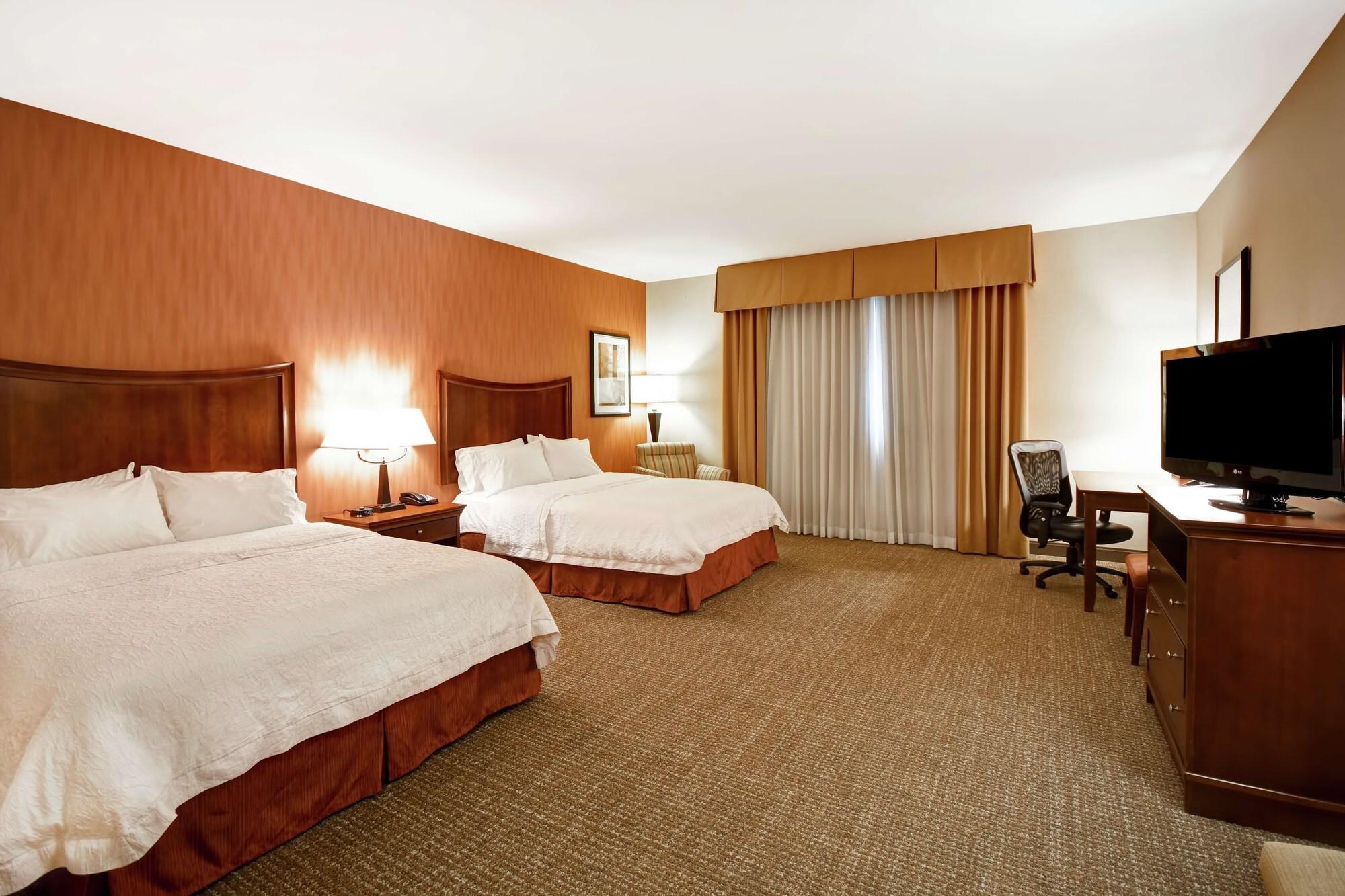 Hampton Inn & Suites Folsom Exteriér fotografie